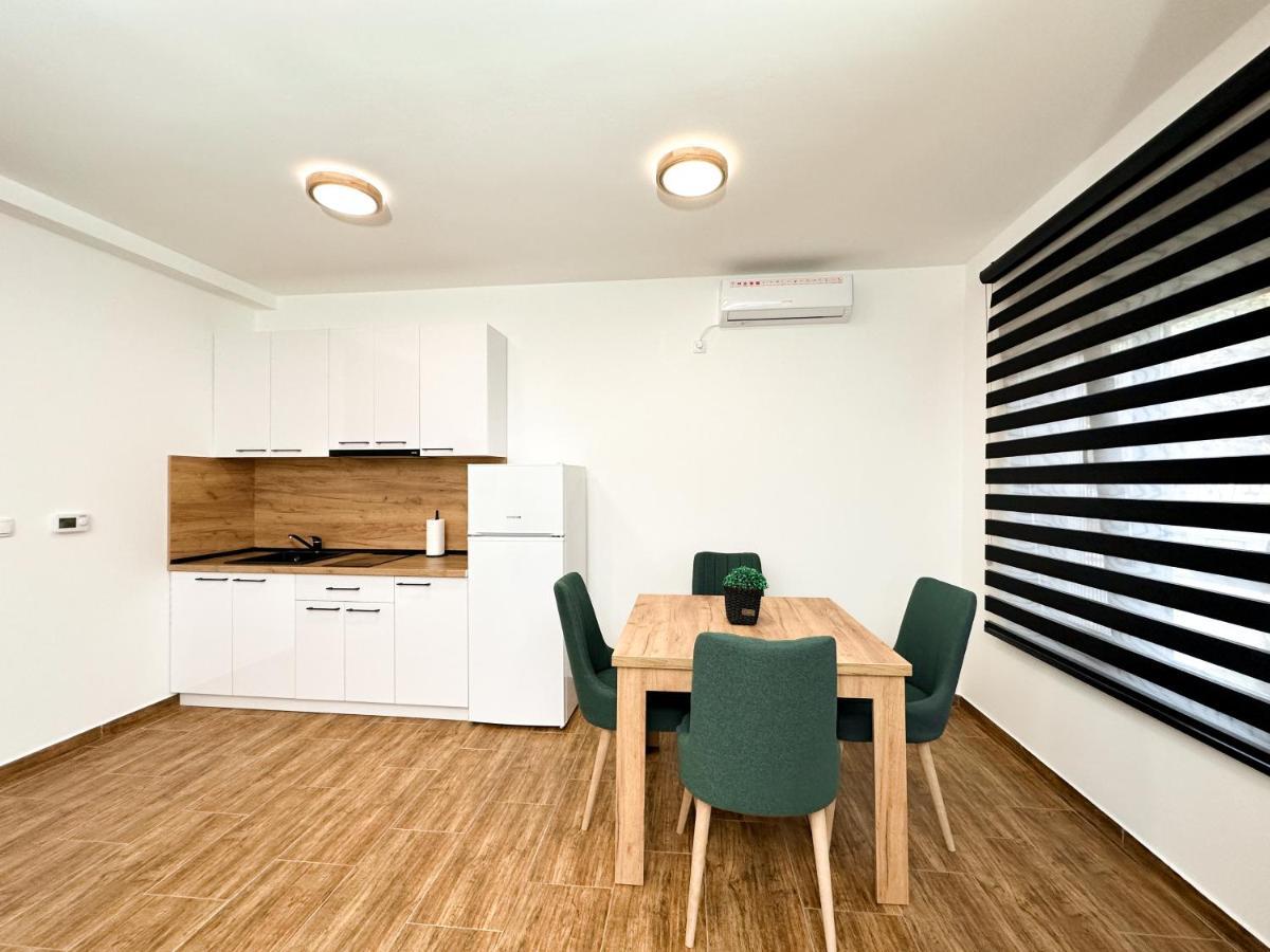 זרנג'נין Kiko Apartmani Lux מראה חיצוני תמונה