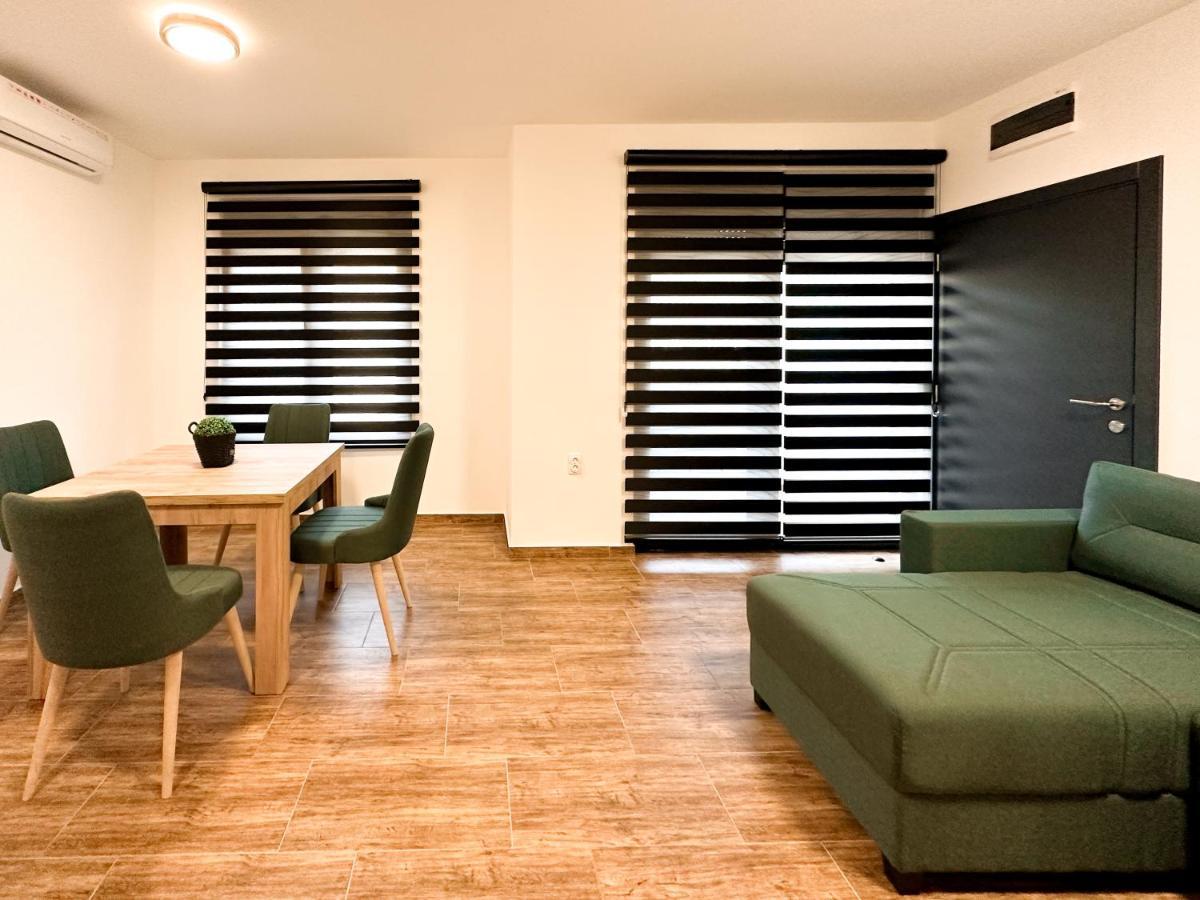 זרנג'נין Kiko Apartmani Lux מראה חיצוני תמונה